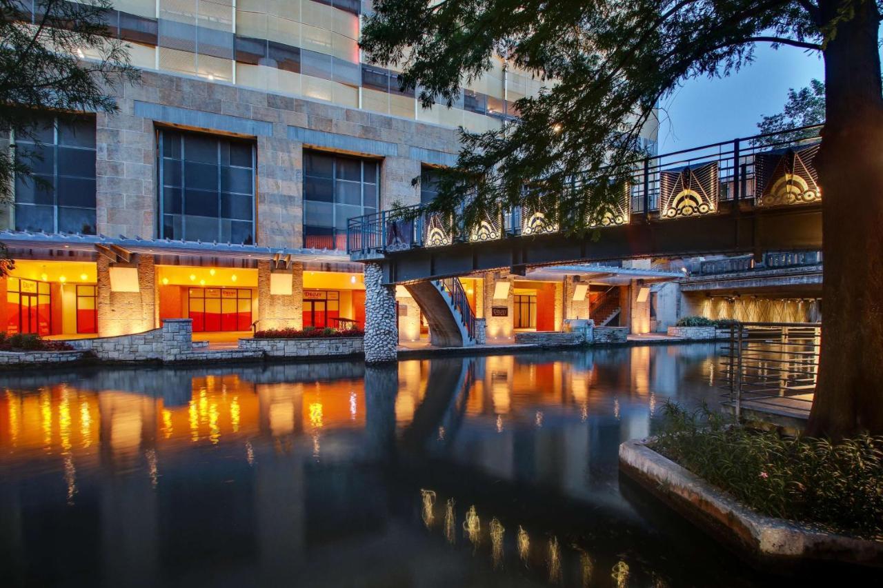 Drury Plaza Hotel San Antonio Riverwalk Extérieur photo